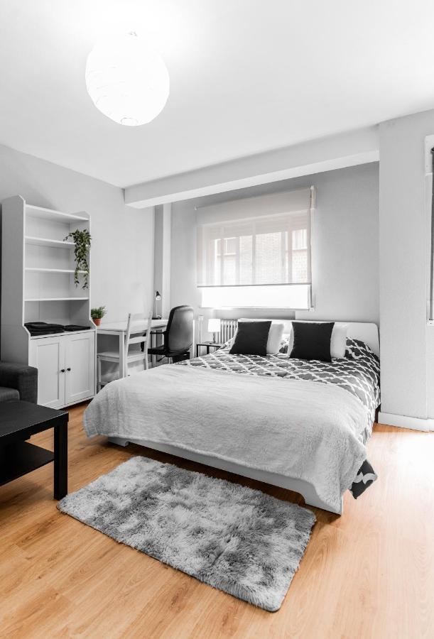 Apartamento Premiun Plaza Del Oeste Apartment Саламанка Екстериор снимка